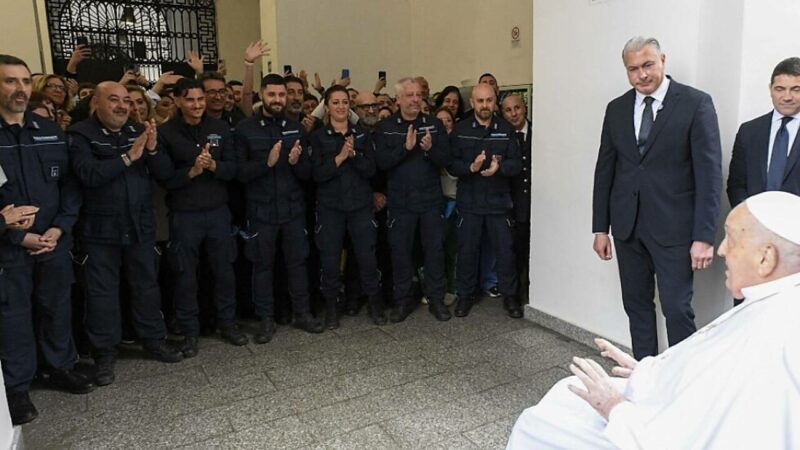 Papst möchte beim Segen “Urbi et Orbi” nach Ostermesse dabei sein