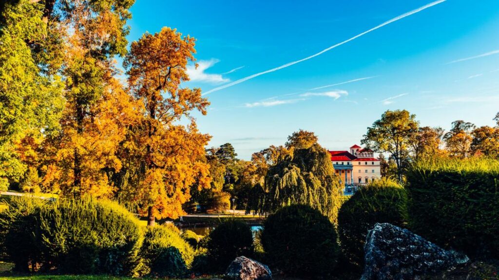 Schlosspark Eisenstadt revitalisiert historischen Wasserlauf