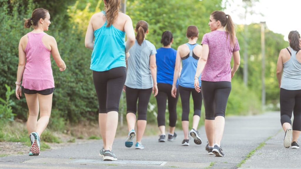 Warum rascheres Gehen für das Herz so besonders gesund ist