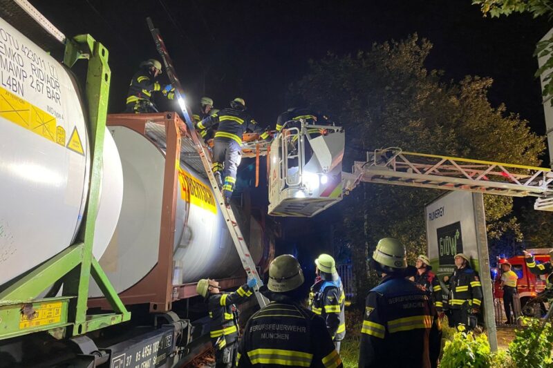 19-Jährige kletterte auf Waggon: Durch Stromschlag schwer verletzt