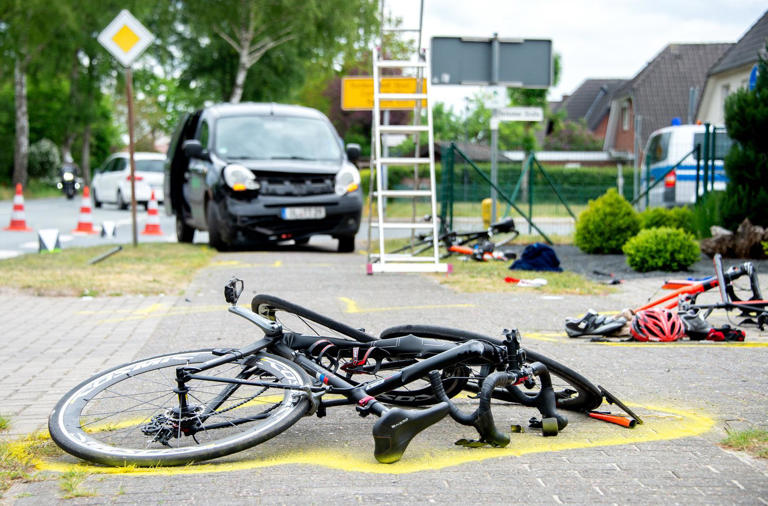 Betrunkener 78-Jähriger bei Radunfall schwer verletzt