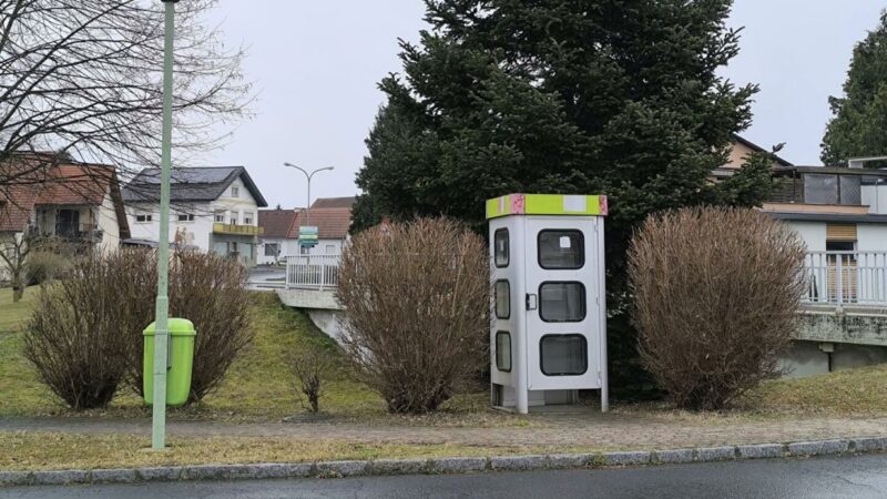 Damals, als die Telefonzelle (nicht) nur zum Reden da war – und heute?