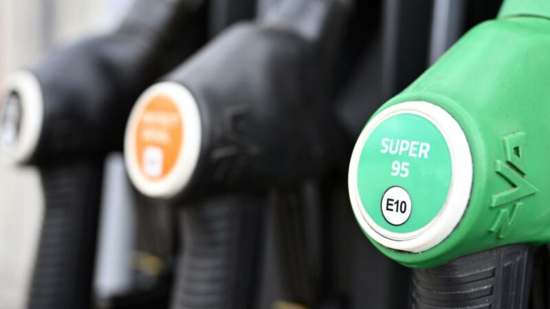 Geld sparen beim Tanken: Clevere Fahrstrategien vor Christi Himmelfahrt