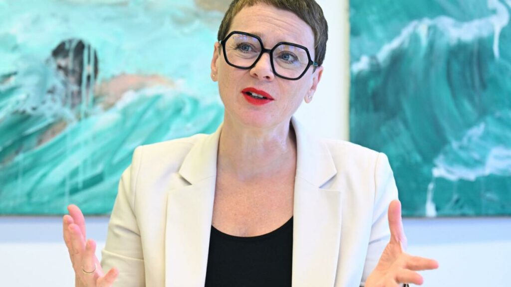 Keine Frauen auf der Bühne beim Städtetag: Unmut über Eröffnung
