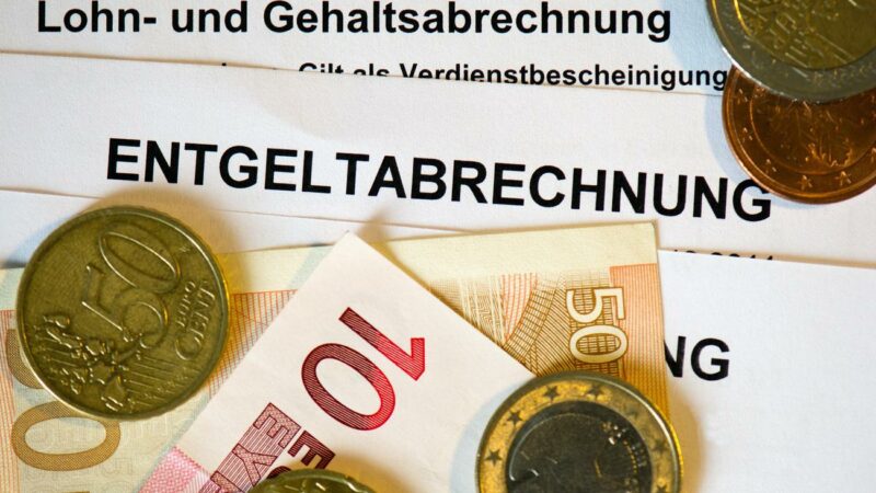 Manager-Gehälter stiegen 30 Mal so stark wie Löhne von Angestellten
