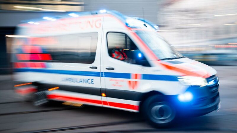 Nach Crash mit E-Scooter: Fußgängerin erleidet Gesichtsfraktur