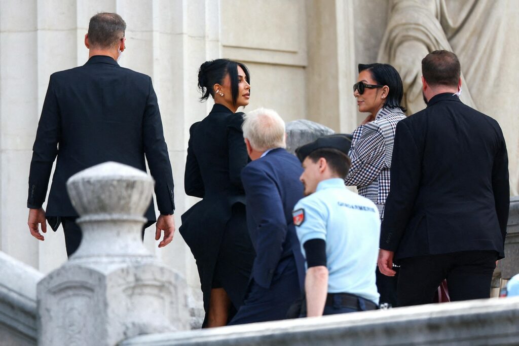 Raubüberfall auf Kim Kardashian: Haftstrafe für “Opa-Räuber”
