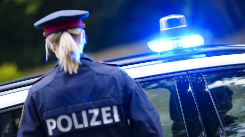 Sieben Personen bei Kreuzungs-Crash im Innviertel verletzt
