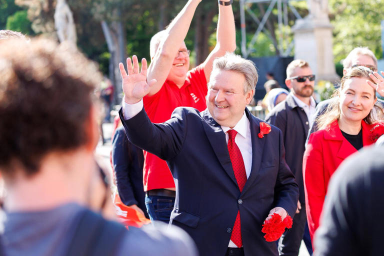 SPÖ-Maiaufmarsch in Wien: Bollwerk gegen Rechts und klares Nein zur FPÖ