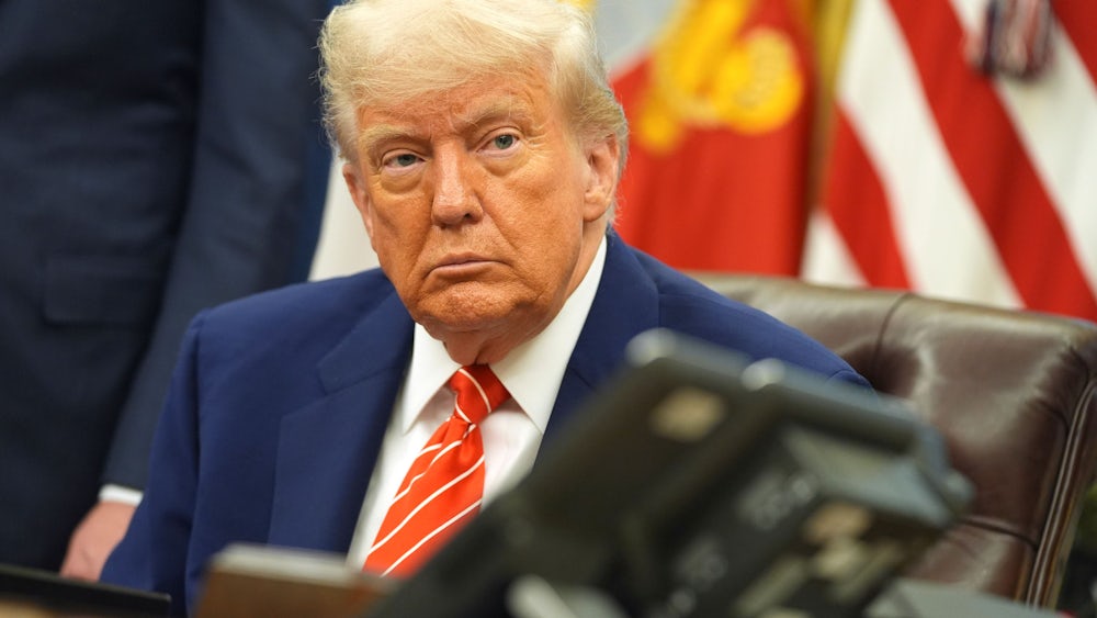 Trump kündigt weiteres Telefonat mit Putin am Montag an