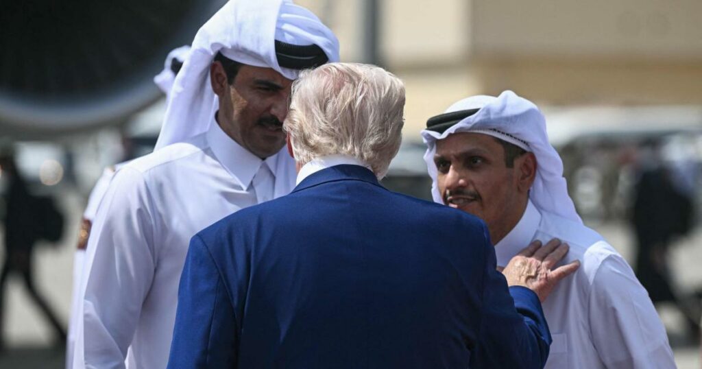 Trump schwärmt von “Rekord-Tour” – und 4 Billionen Dollar in Nahost