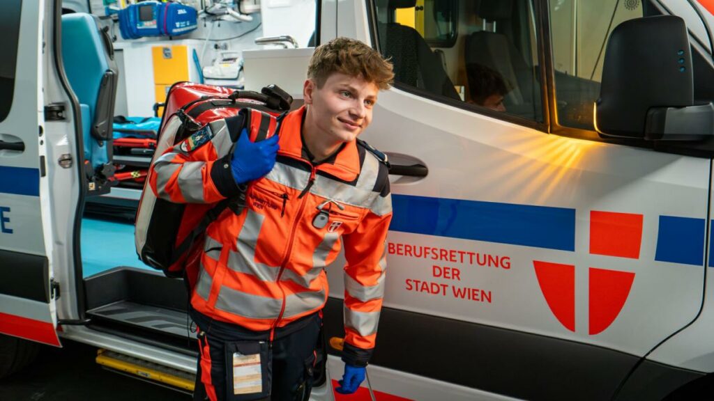 Vor dem ersten Arbeitstag als Sanitäter: 19-Jähriger rettet Leben