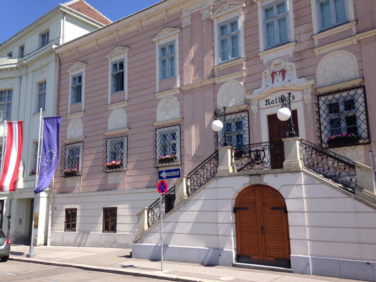 Wahlwiederholung: Neos und FPÖ in Klosterneuburg gleichauf