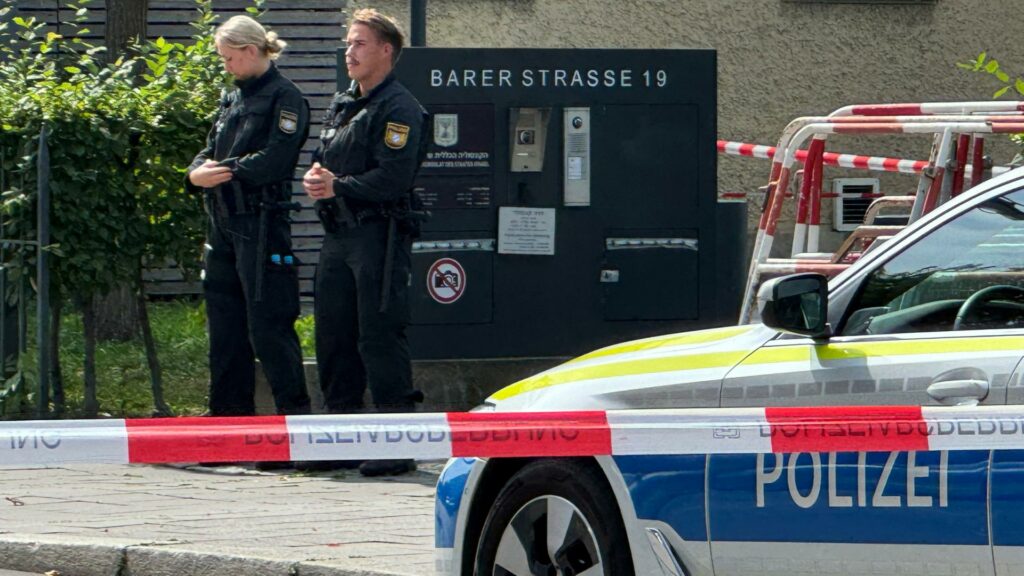 Wien: Schwere Attacke eines 16-Jährigen auf Polizist