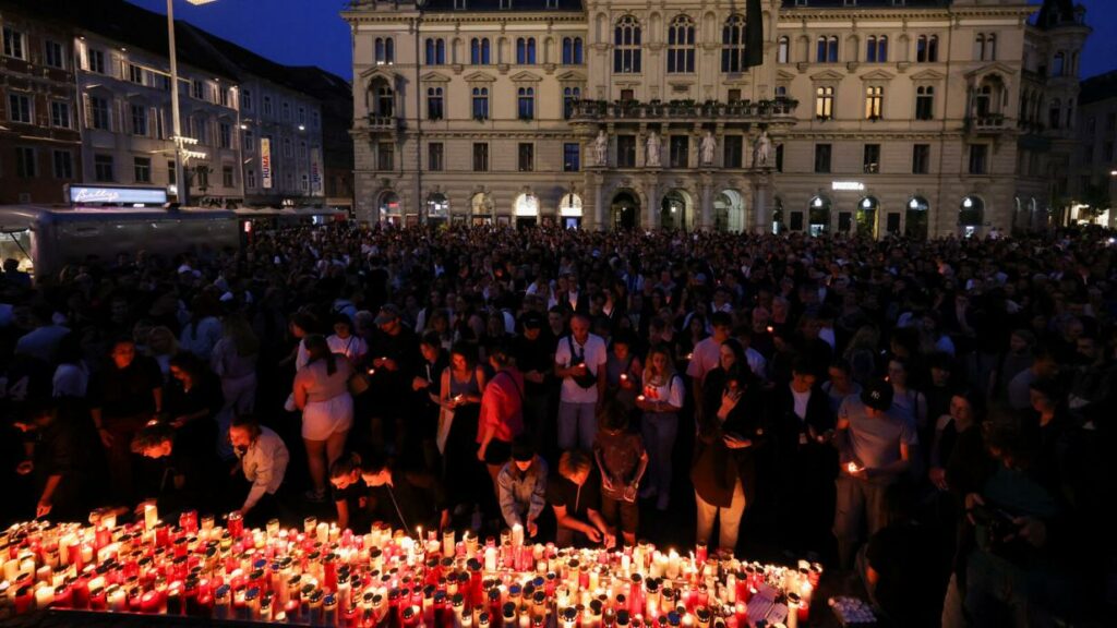 11 Tote nach Amoklauf in Graz: Nähere Details zu den Opfern, jüngstes Opfer erst 14 11 Tote nach Amoklauf in Graz: Nähere Details zu den Opfern, jüngstes Opfer erst 14