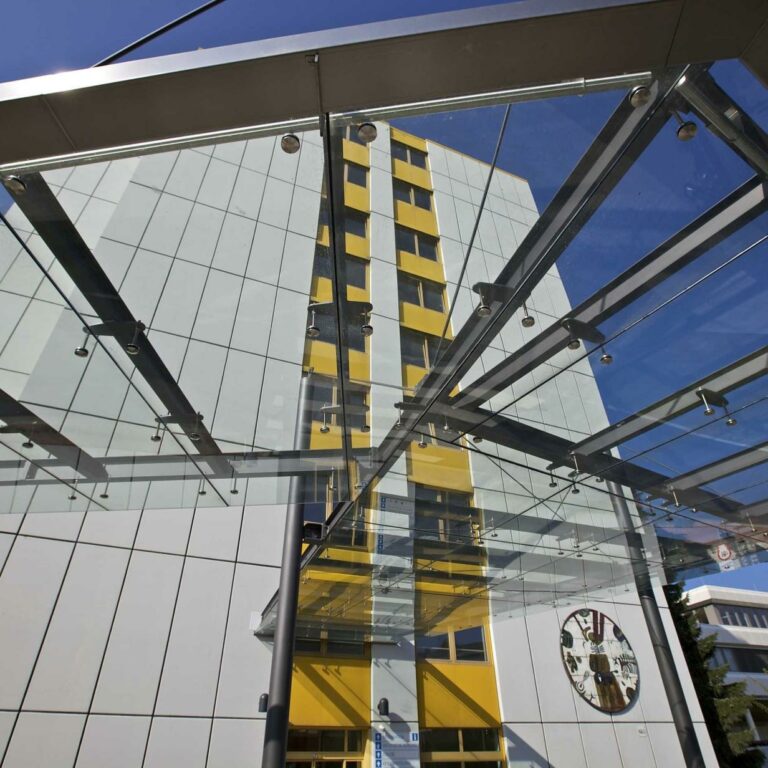 35-jährige Lenkerin bei Autoüberschlag in Kärnten verletzt