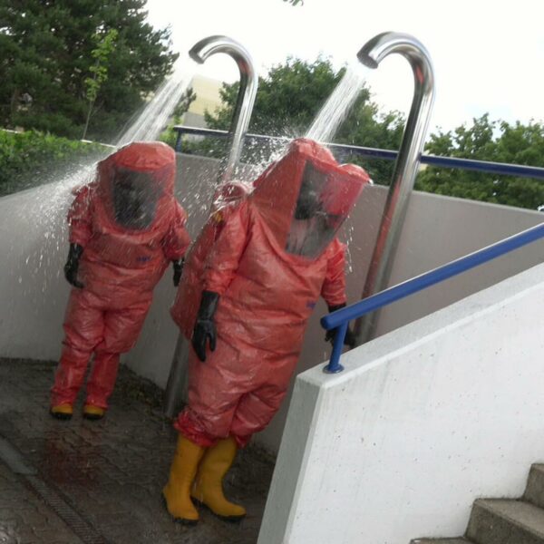 Chlorgas-Alarm: Atemschutztrupp im Erlebnisbad Leobersdorf