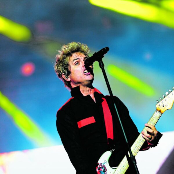 Green Day in Wien: Hits über Hits, packende Energie und ein Zeppelin mit Babys