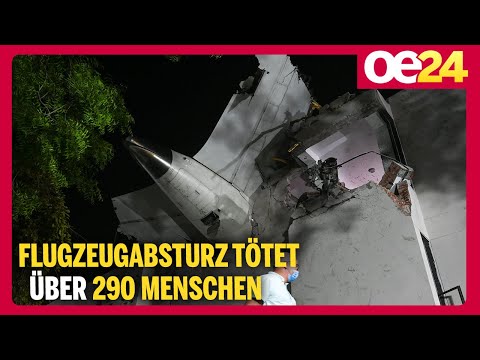 Flugzeugabsturz tötet über 290 Menschen