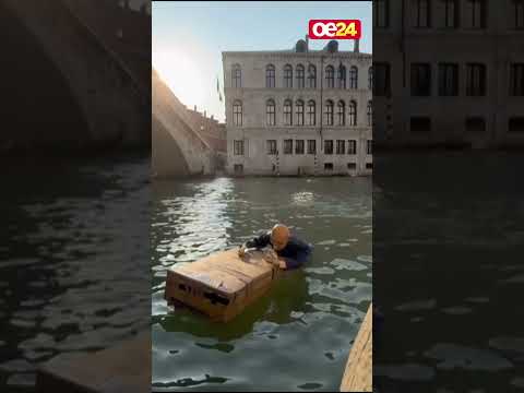 Milliardär verspottet – Irre Bezos-Puppen machen Venedig unsicher!