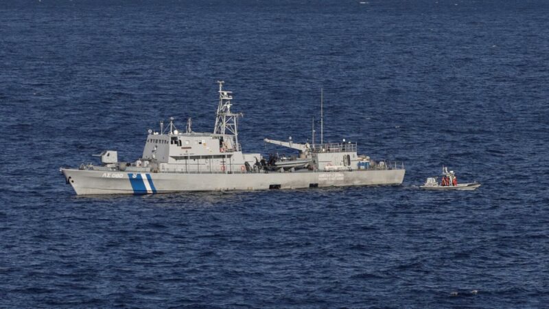 Mittelmeer-Krise: Hunderte Migranten aus Seenot vor Kreta gerettet