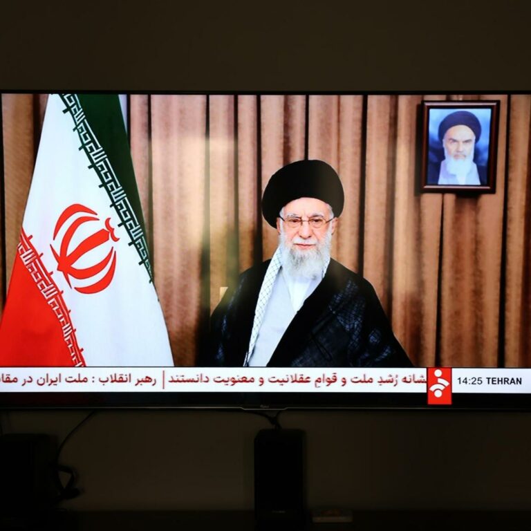 Nahost-Krieg: Israel greift weiter Hisbollah an + Trump: “Europa kann nicht helfen” Nahost-Krieg: Israel greift weiter Hisbollah an + Trump: “Europa kann nicht helfen”