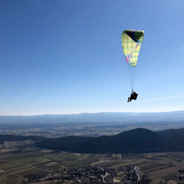 Paragleiter aus Ungarn stürzte am Schöckl kurz vor Landung ab