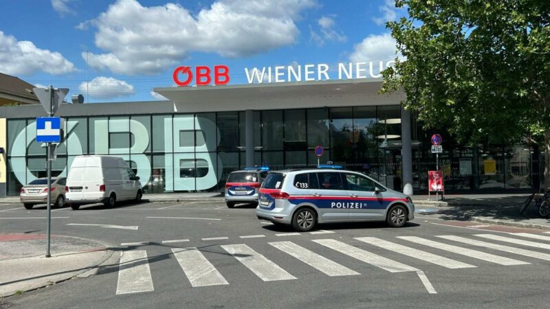 Polizeieinsatz legt Südbahn bei Wiener Neustadt lahm