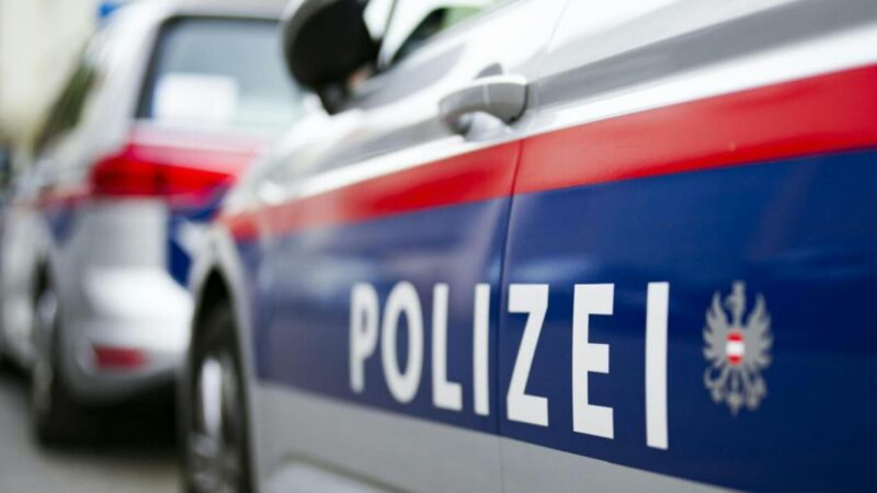 Polizeigroßeinsatz: Karlsplatz abgesperrt, TU wird evakuiert