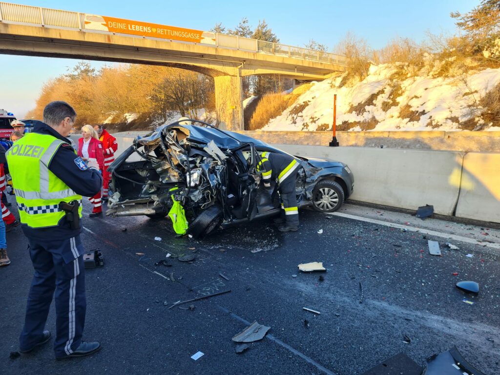 Schwerer Verkehrsunfall auf der Südautobahn