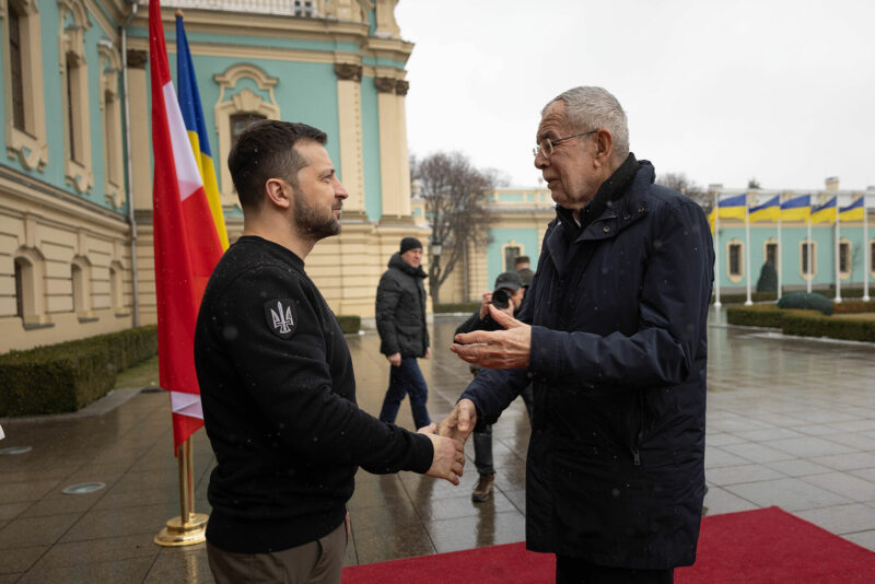 Selenskij in Wien: Van der Bellen empfängt ukrainischen Amtskollegen