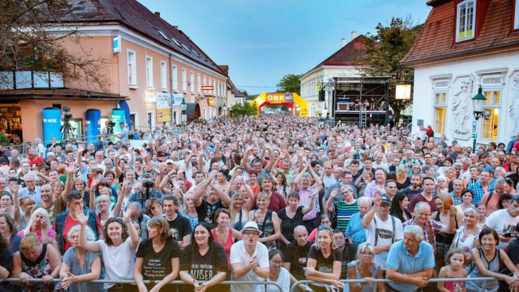 Thomas Stipsits bringt Purkersdorf Open Air zum  “danzern”
