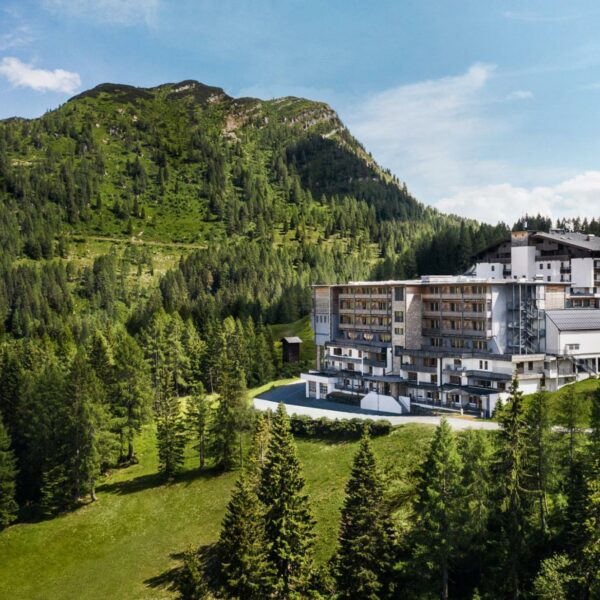 Urlaub, der allen gut tut: Warum das Falkensteiner Hotel Sonnenalpe der perfekte Sommer-Rückzugsort für aktive Familien ist