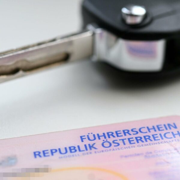 Von Reisepass bis Krankentransport: Was ab 1. Juli spürbar teurer wird