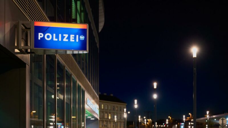 Wien: Mann mit Pfefferspray und Schlägen attackiert