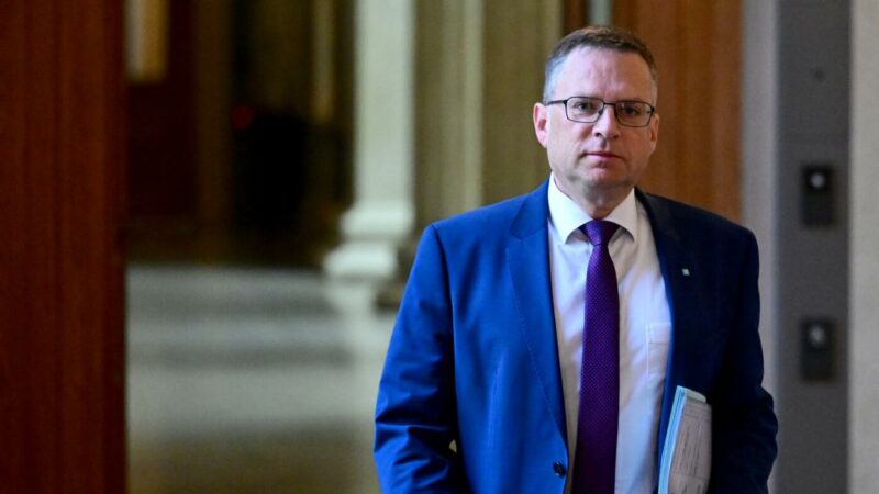 Wöginger verteidigt Teilpension: “Altersteilzeit ist einfach auch sehr teuer”