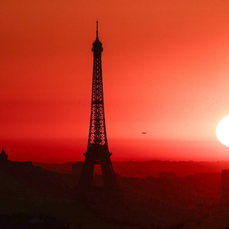 41 Grad in Frankreich: Spitze des Eiffelturms bleibt zu