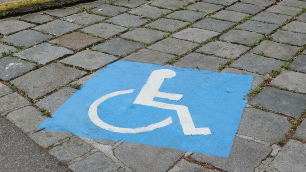 Behindertenparkplätze sind in Krems jetzt online