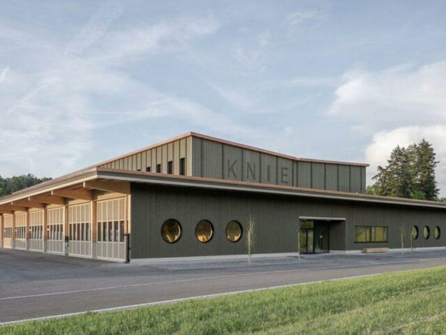 Ein Zirkus setzt auf Holzbau
