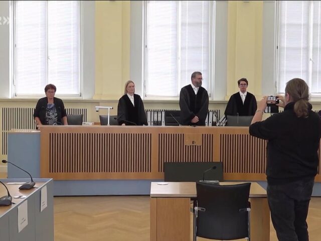 Freundin im Drogenrausch erschlagen: 15 Jahre Haft