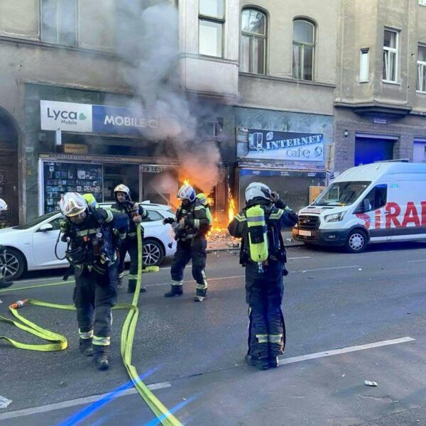 Großeinsätze für Berufsfeuerwehr: Brand in Hochhaus und Explosionen