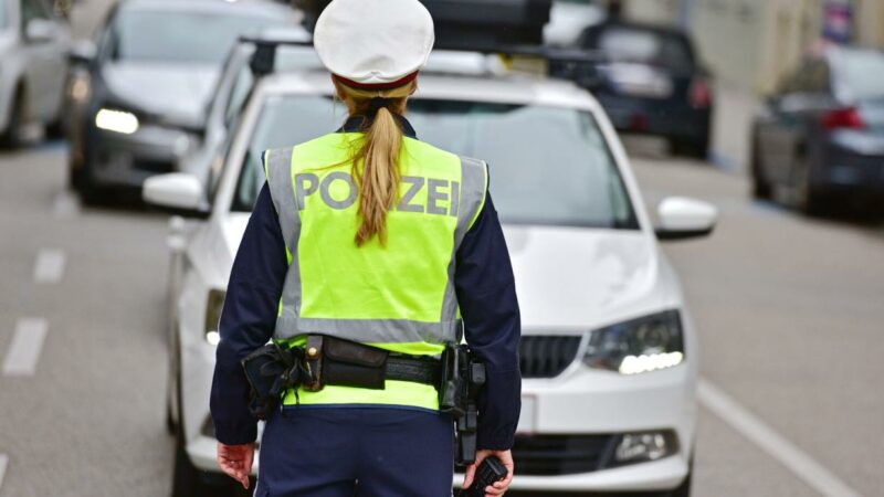 Linzer Polizei nahm Alkolenker Führerschein ab