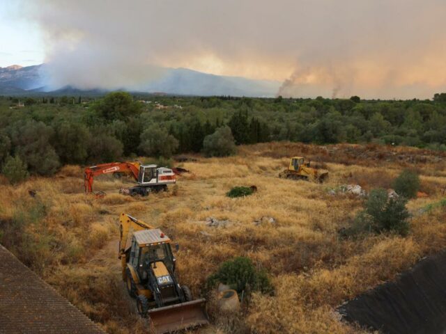 Verheerender Waldbrand in Katalonien: Tausende Menschen müssen daheim bleiben